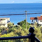 Lejlighed Cozy House With Amazing View And Unique Outdoor! *