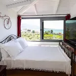 Cozy House With Amazing View And Unique Outdoor!