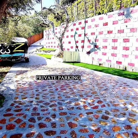 Cozy House With Amazing View And Unique Outdoor! Lutrá Edipszú