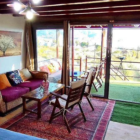 Apartman Cozy House With Amazing View And Unique Outdoor! Lutrá Edipszú