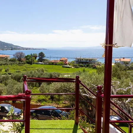 Apartman Cozy House With Amazing View And Unique Outdoor! Lutrá Edipszú