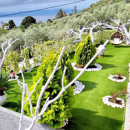 Apartman Cozy House With Amazing View And Unique Outdoor!