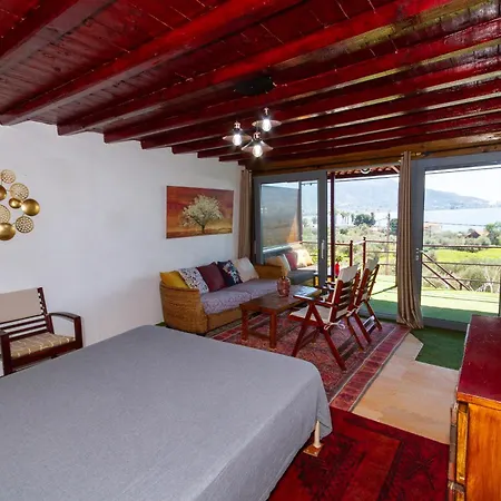 Cozy House With Amazing View And Unique Outdoor! Appartement *