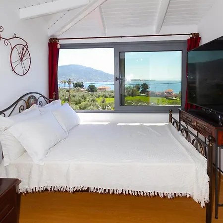 Cozy House With Amazing View And Unique Outdoor!